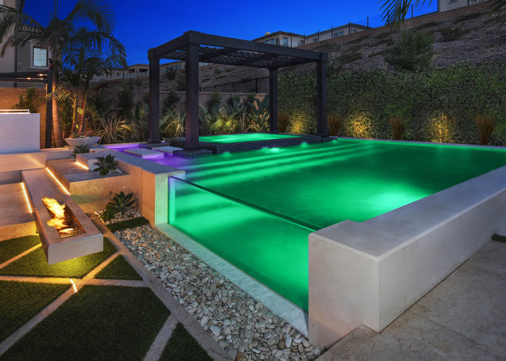 Glass Swimming Pool Splash Pools & Construction, Inc.